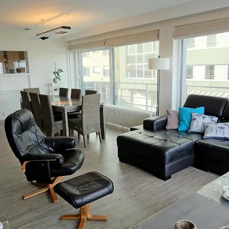 Beachfront Comfort *