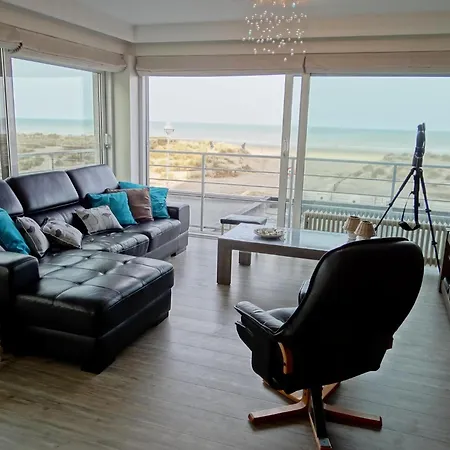 Beachfront Comfort *